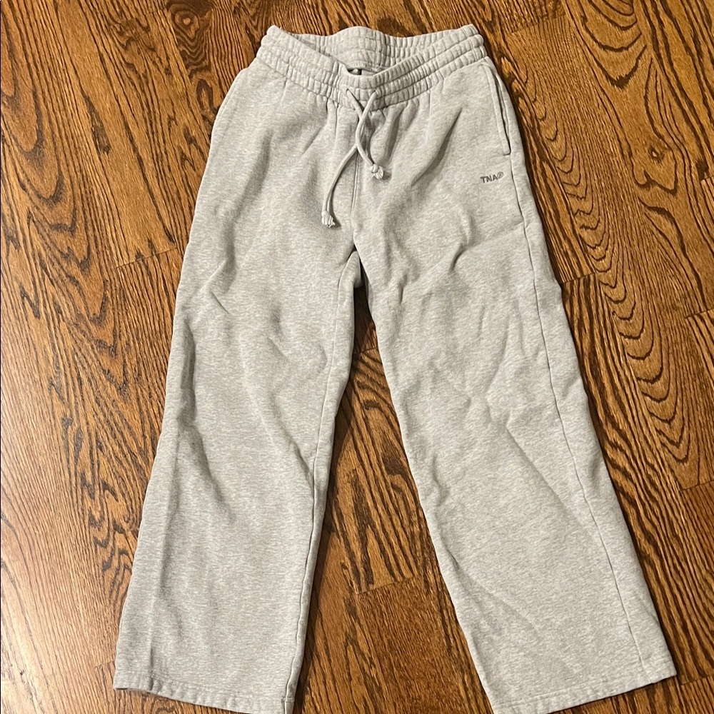 Aritzia TNA Light Gray Women's Boyfriend fit